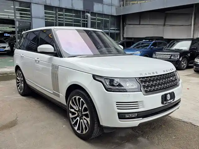 Land Rover Range Rover 2017 3.0 SC V6 Vogue — фото 3