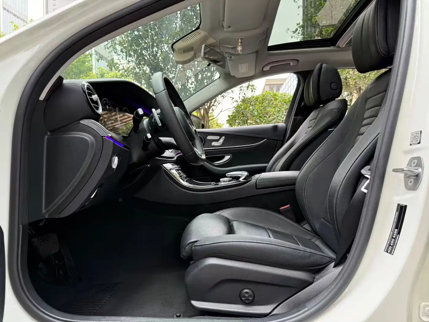 Mercedes-Benz E-Class 2017 E 200 L 4MATIC фото 12