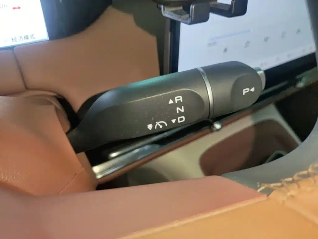 Wuling Motors Wuling Bingo S 2026 2025 Model 325km Premium Edition