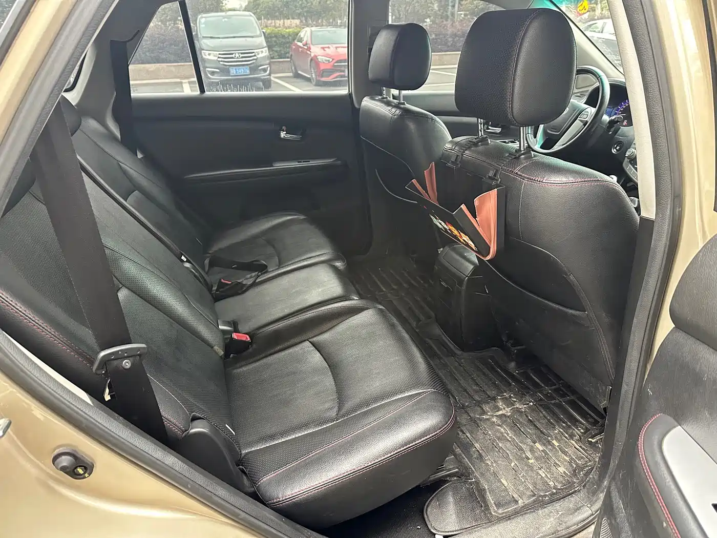 BYD S6 2015 2014 Model 2.0L Manual Luxury 5-Seater