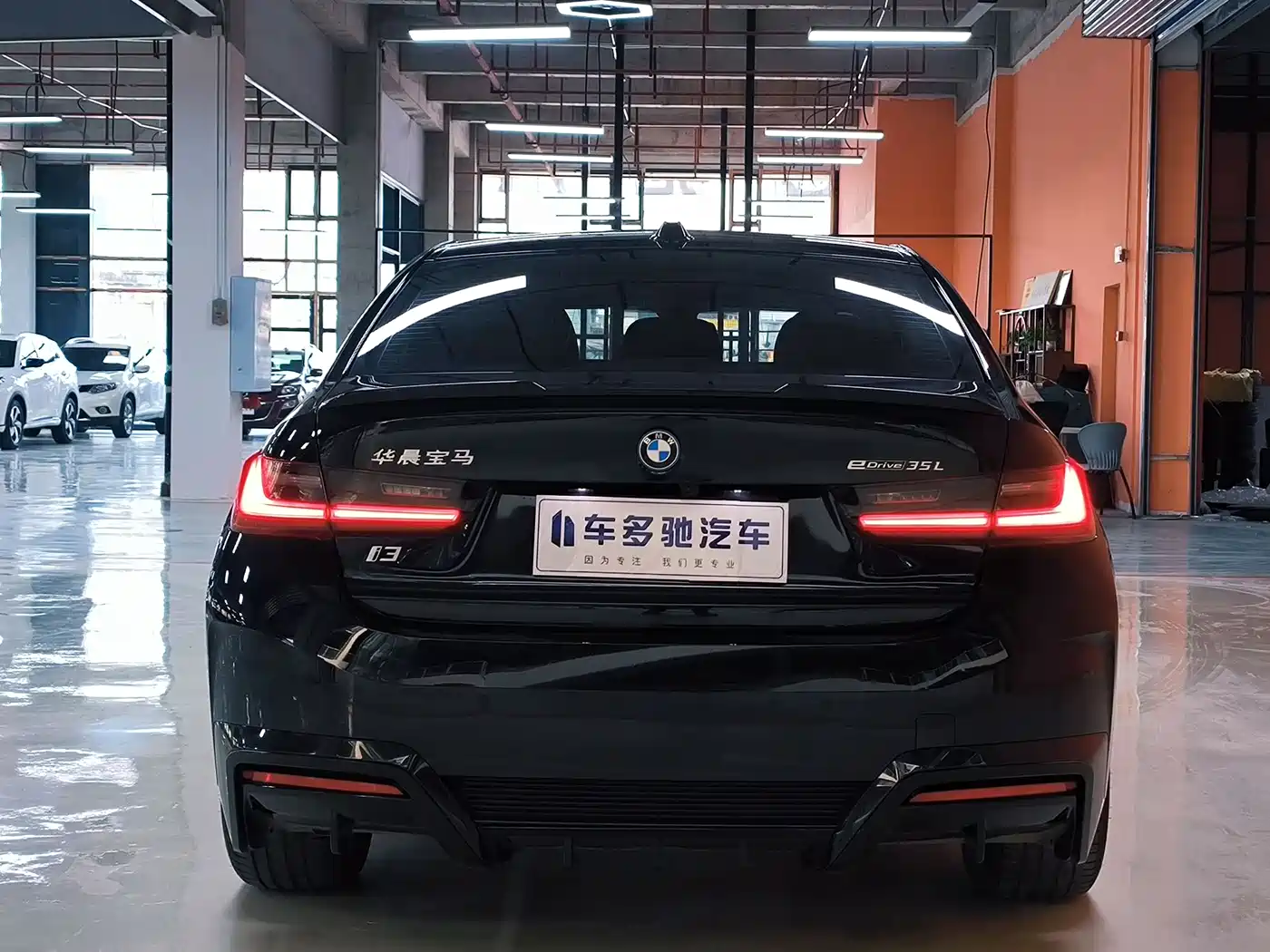 BMW i3 2023 eDrive 40 L Shadow Night Sport Package фото 10