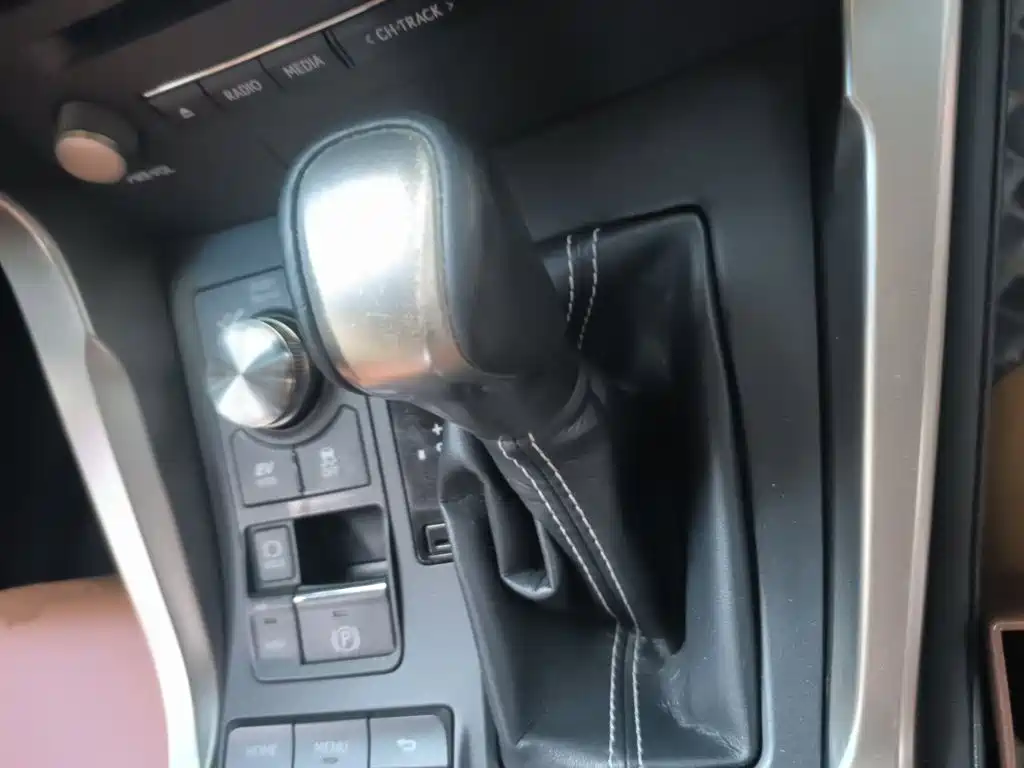 Фото 7 - Lexus NX