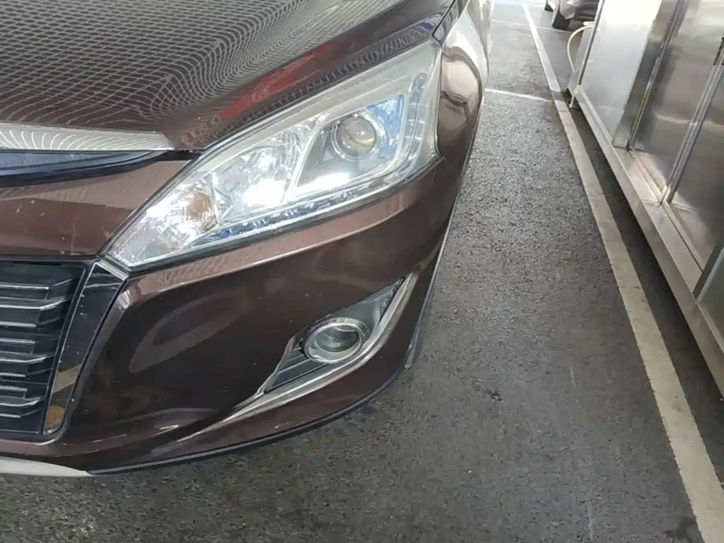 Luxgen U6 SUV 2015 2014 2.0T Wisdom Premium