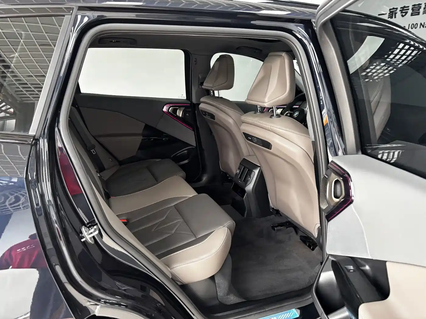 BMW X3 2026 2026 xDrive30L Leading Trim M Sport Shadowline Package