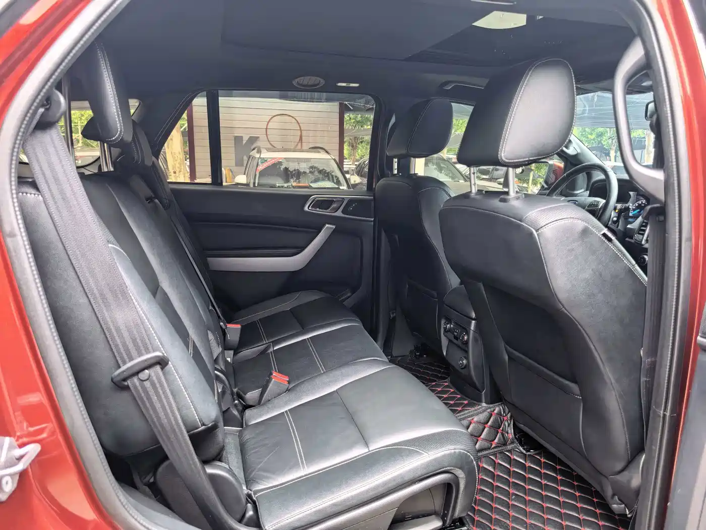 Ford Everest 2018 2017 2.0T Gasoline Automatic 4WD Luxury Edition 5-Seater