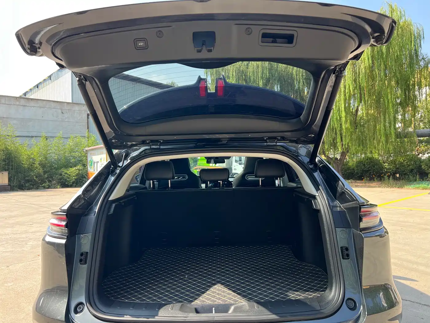 Changan UNI-K 2023 2023 2.0T 2WD Delight Edition