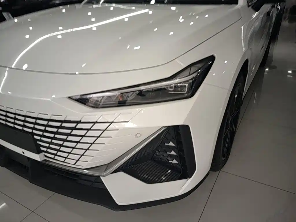 Changan UNI-V 2026 2024 1.5T High Performance Edition