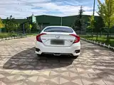 Фото 6 - Honda Civic