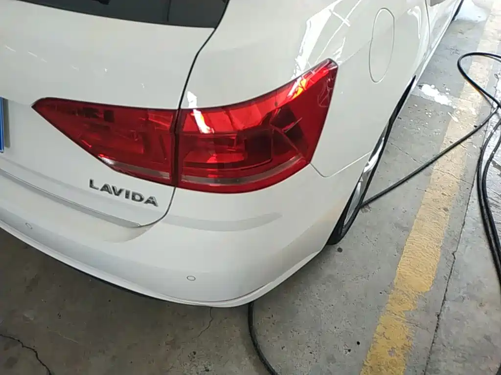 Volkswagen Lavida Tour 2017 2017 1.6L Automatic Comfort Edition