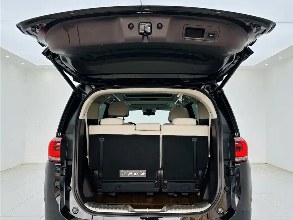 GAC Trumpchi Trumpchi M8 2021 Leading Show Series 390T Prestige Edition фото 23