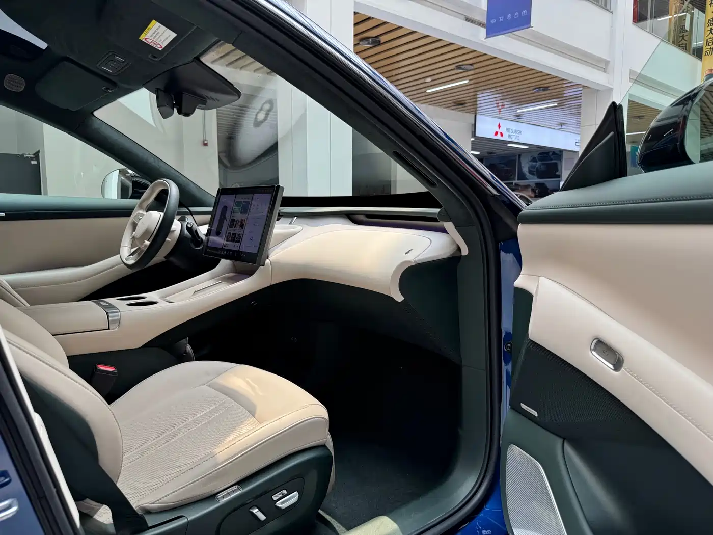 Xiaomi Auto Xiaomi YU7 2025 Ultra Long Range High Performance AWD Max Edition фото 16