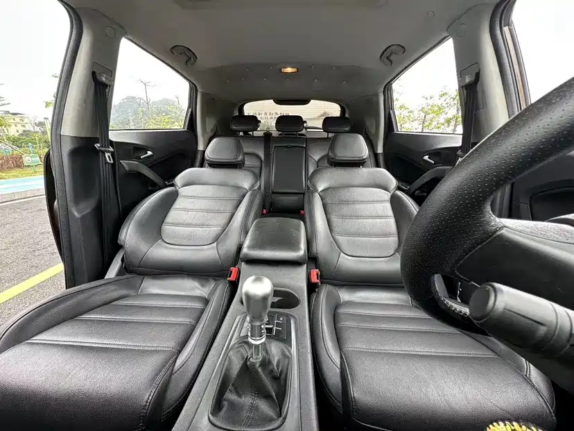 MG Roewe RX5 2016 2016 1.5TGI Manual Value Edition