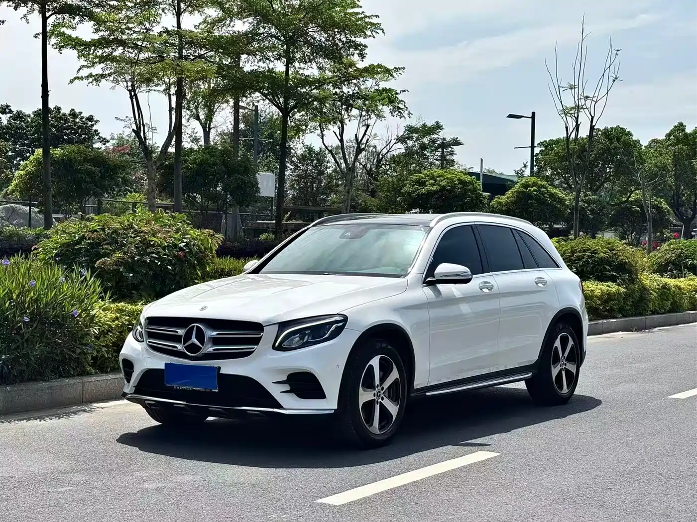 Mercedes-Benz GLC 2019 GLC 260 4MATIC Luxury