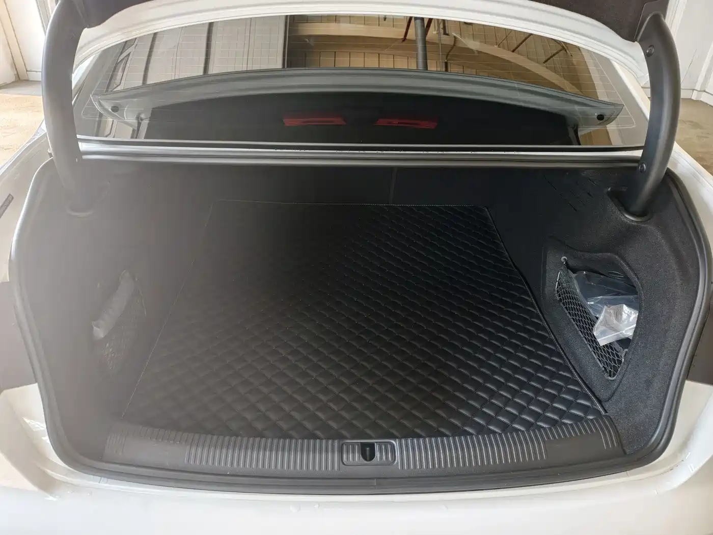 Audi A4L 2025 2025 2 Million Celebration Edition 40 TFSI Luxury Dynamic