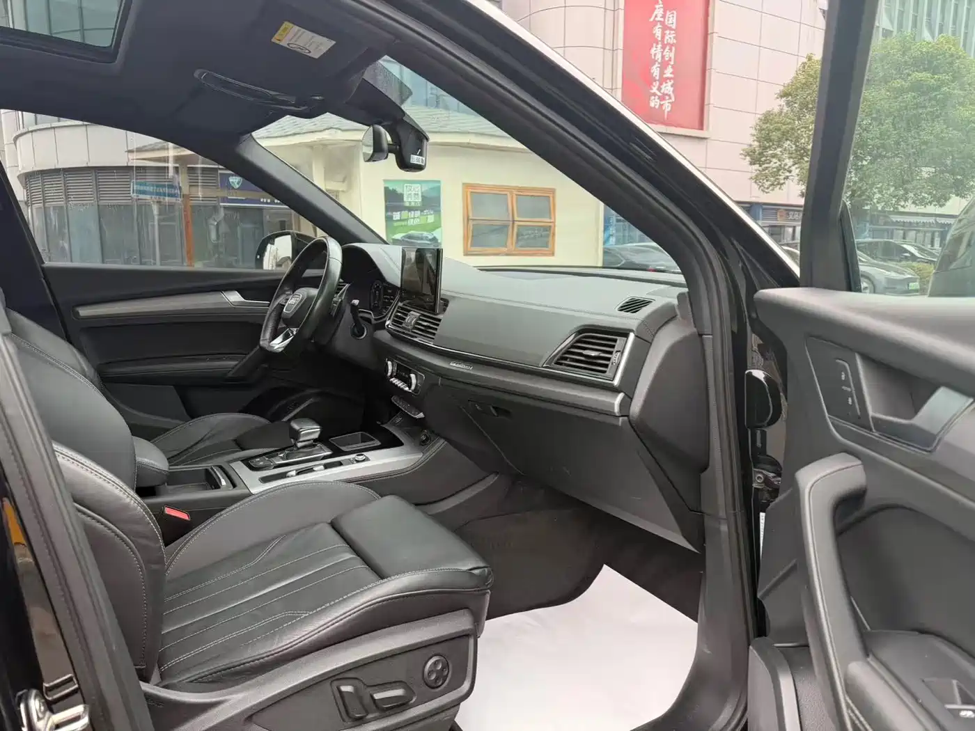 Audi Q5L Sportback 2022 40 TFSI Fashion Style фото 9