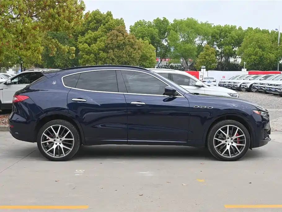 MASERATI LEVANTE