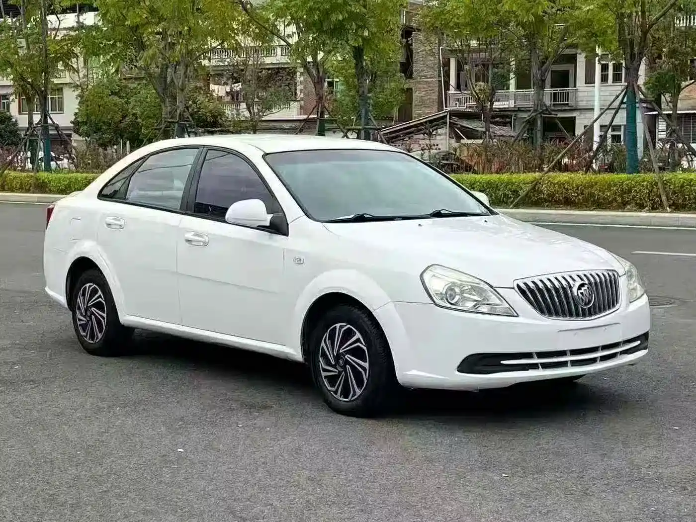 Buick Excelle 2013 1.5L Automatic Classic фото 3