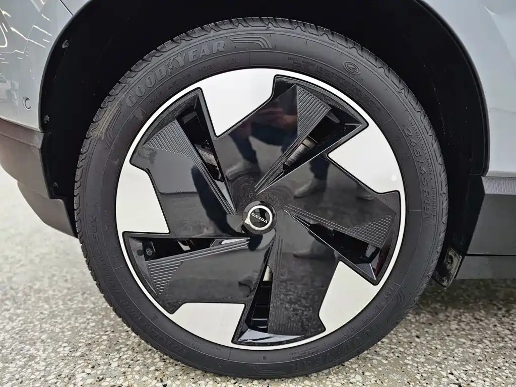 Volvo EX30 2024 2025 RWD Long Range Ultra
