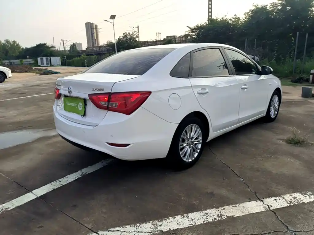 Фото 7 - Buick Excelle