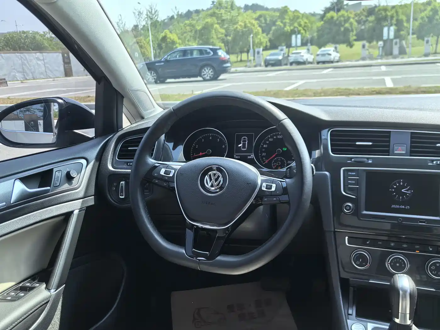 Volkswagen Golf 2017 230TSI Auto Luxury Millionth Anniversary Edition фото 11