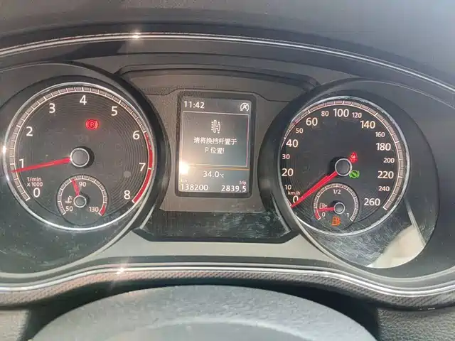 Volkswagen Passat 2016 330TSI DSG Executive Edition — фото 4