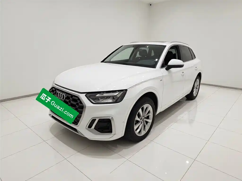 Audi Q5L 2022 40T Luxury Dynamic фото 3