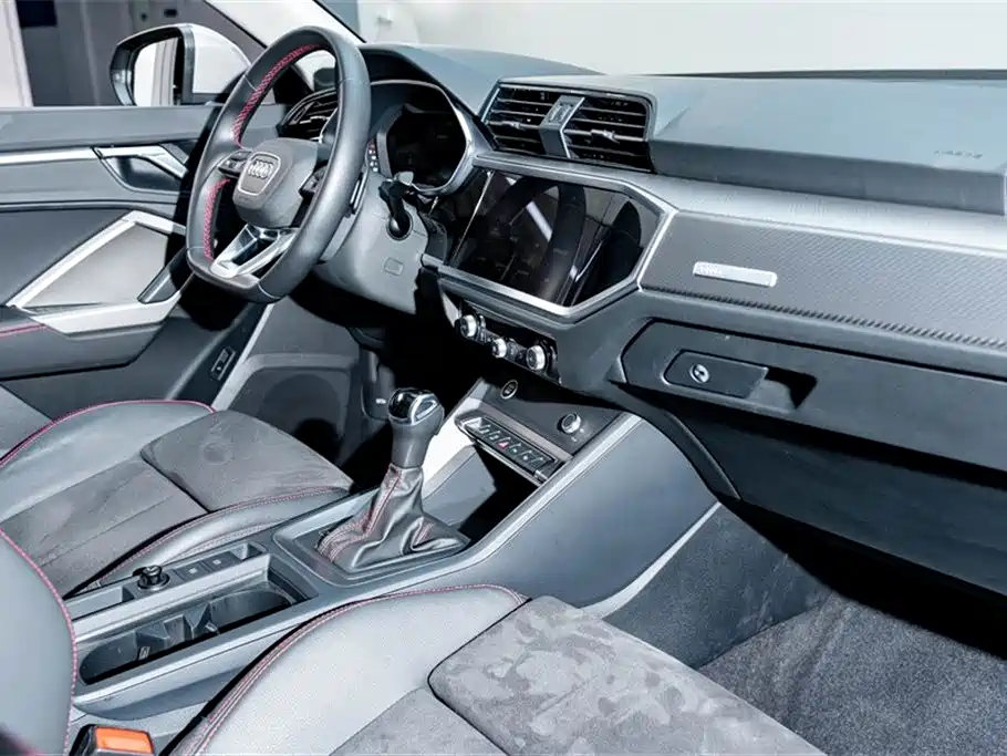 Audi Q3 2023 40 TFSI RS Kit Speed Edition фото 18
