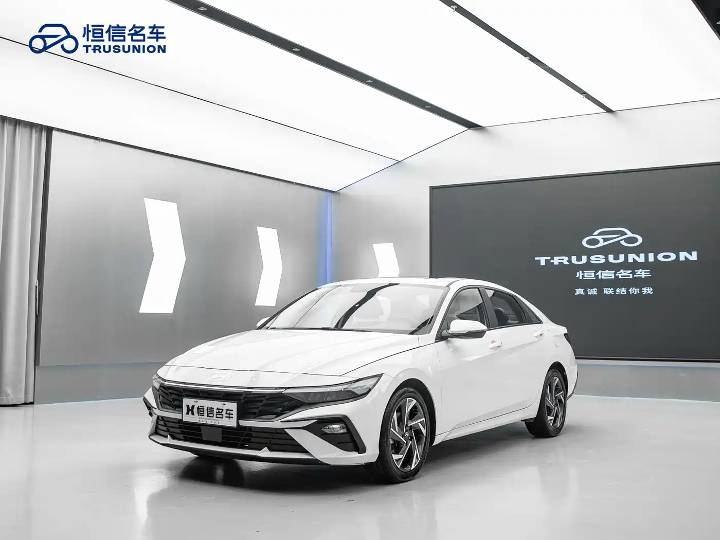 MODERN ELANTRA