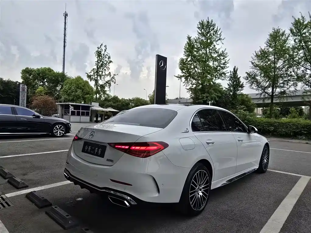 MERCEDES-BENZ C CLASS