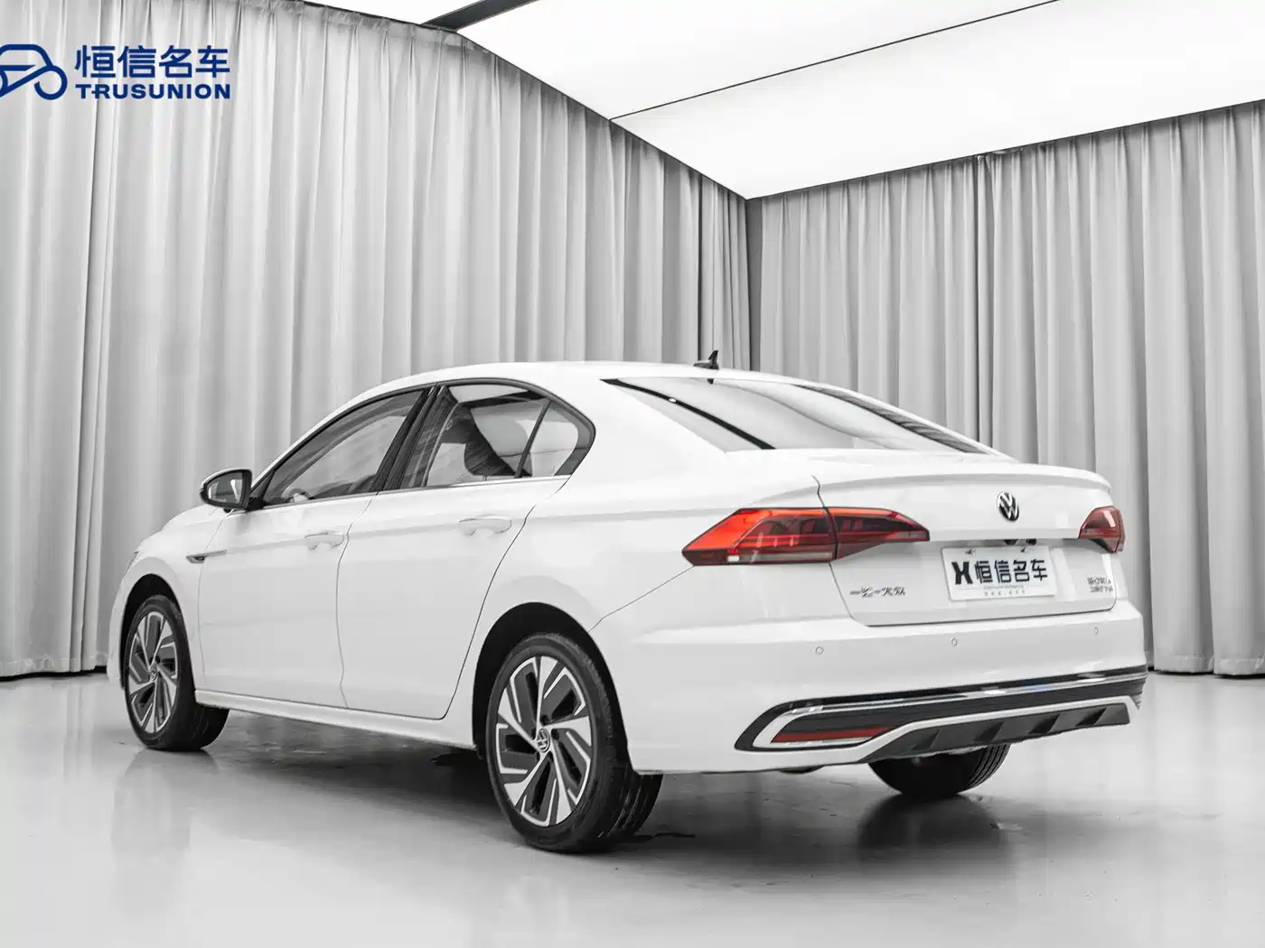Volkswagen Bora 2023 280TSI DSG Prestige Edition фото 6