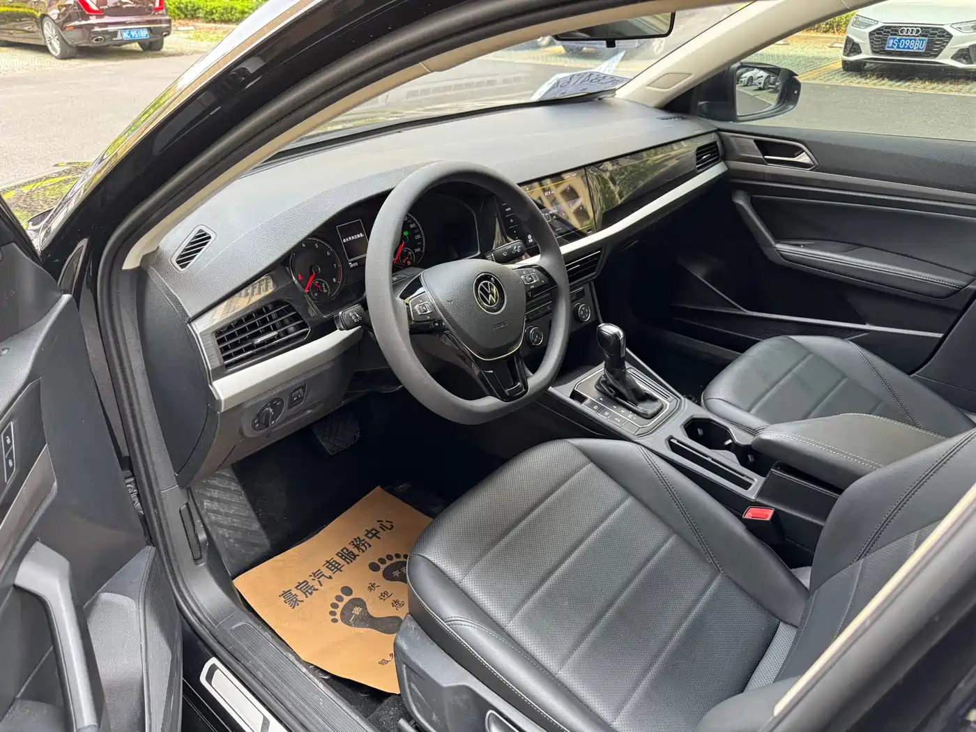 Volkswagen Lavida 2019 1.5L Automatic Comfort Edition China VI фото 4
