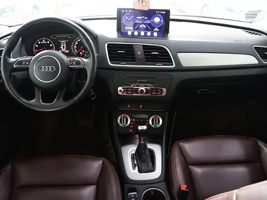 Audi Q3 2015 35 TFSI quattro Technology фото 6