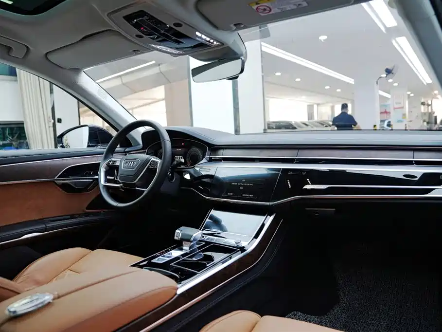 Audi A8 2024 Model A8L 50 TFSI quattro Executive фото 8