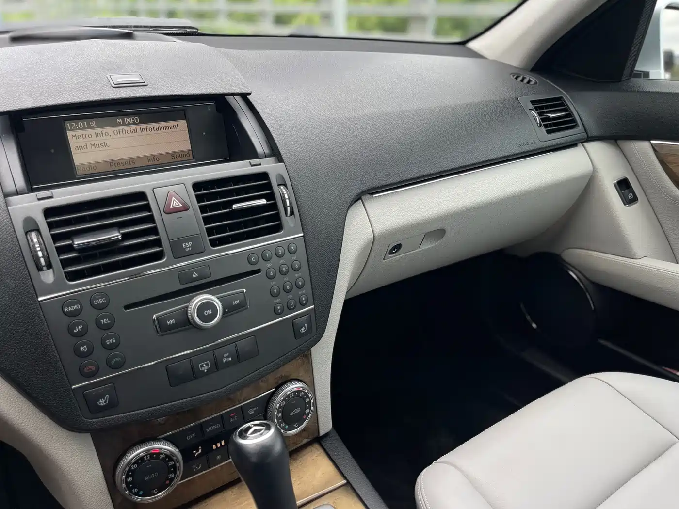 Mercedes-Benz C-Class 2010 C 200K Fashion фото 14