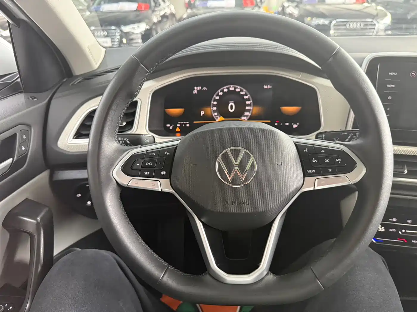 Volkswagen T-ROC 2023 280TSI DSG 2WD Time Edition фото 14
