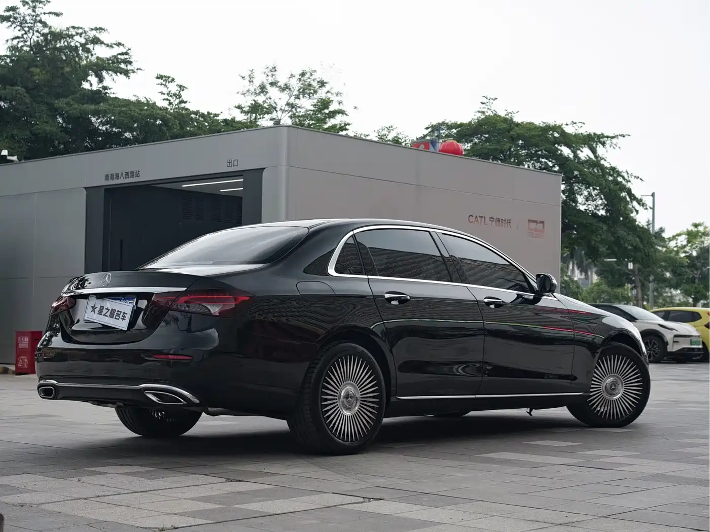 Mercedes-Benz E-Class 2021 E 300 L Premium фото 7