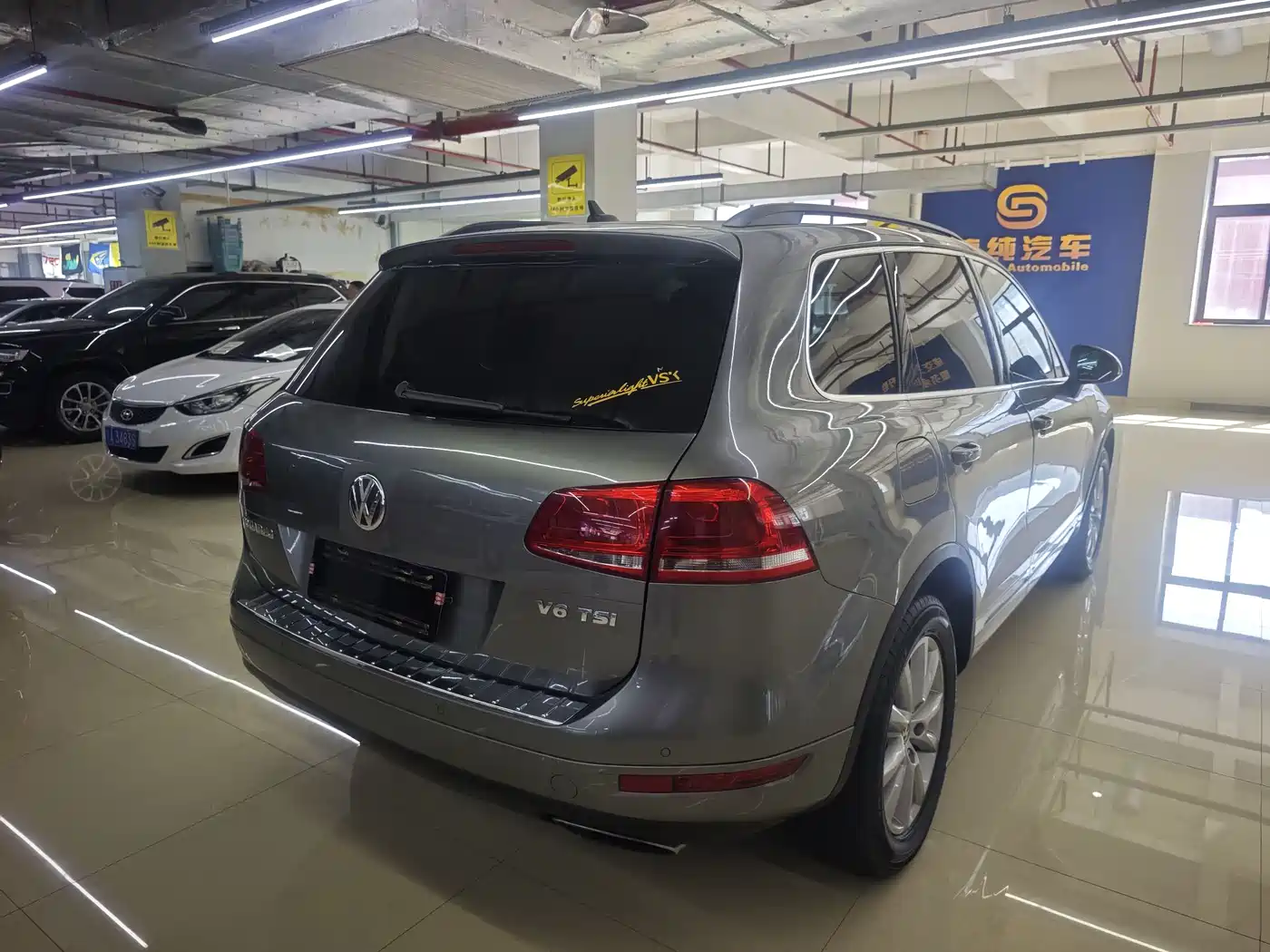 Volkswagen Touareg 2011 3.0TSI Premium фото 7