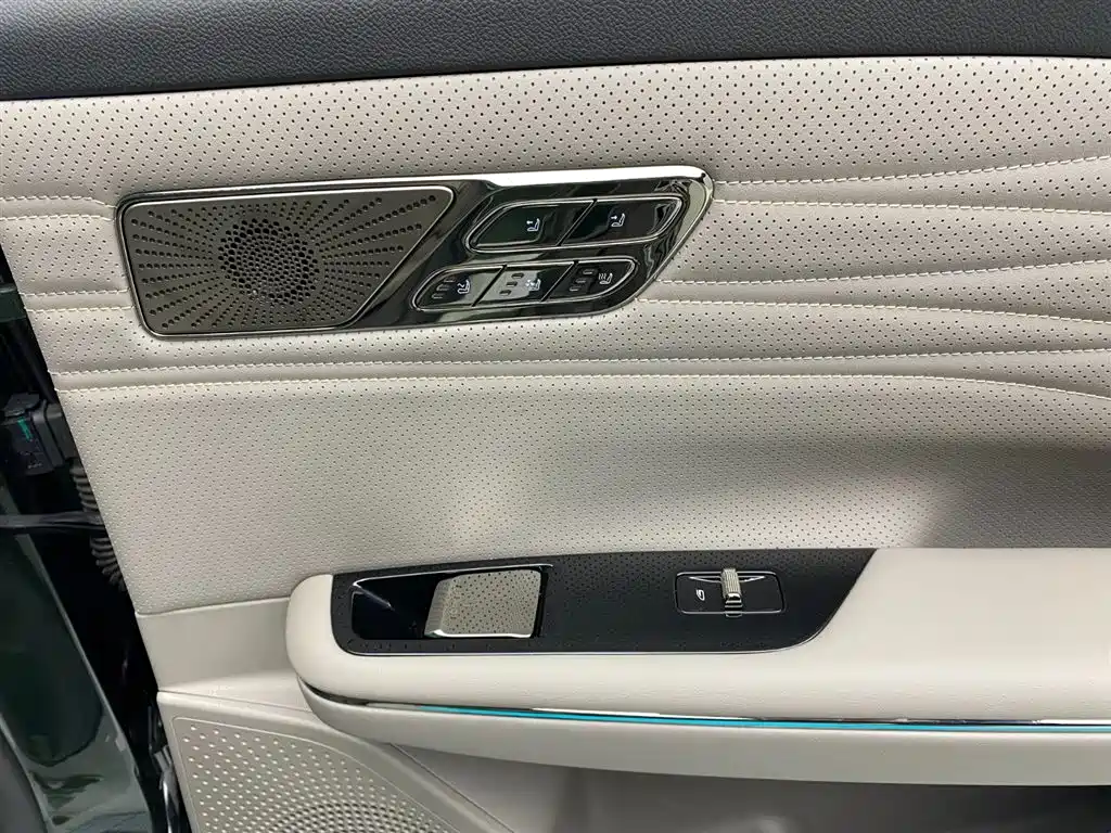 Geely Galaxy Galaxy Xingyao 8 2025 130km EM-P Starship Edition фото 18