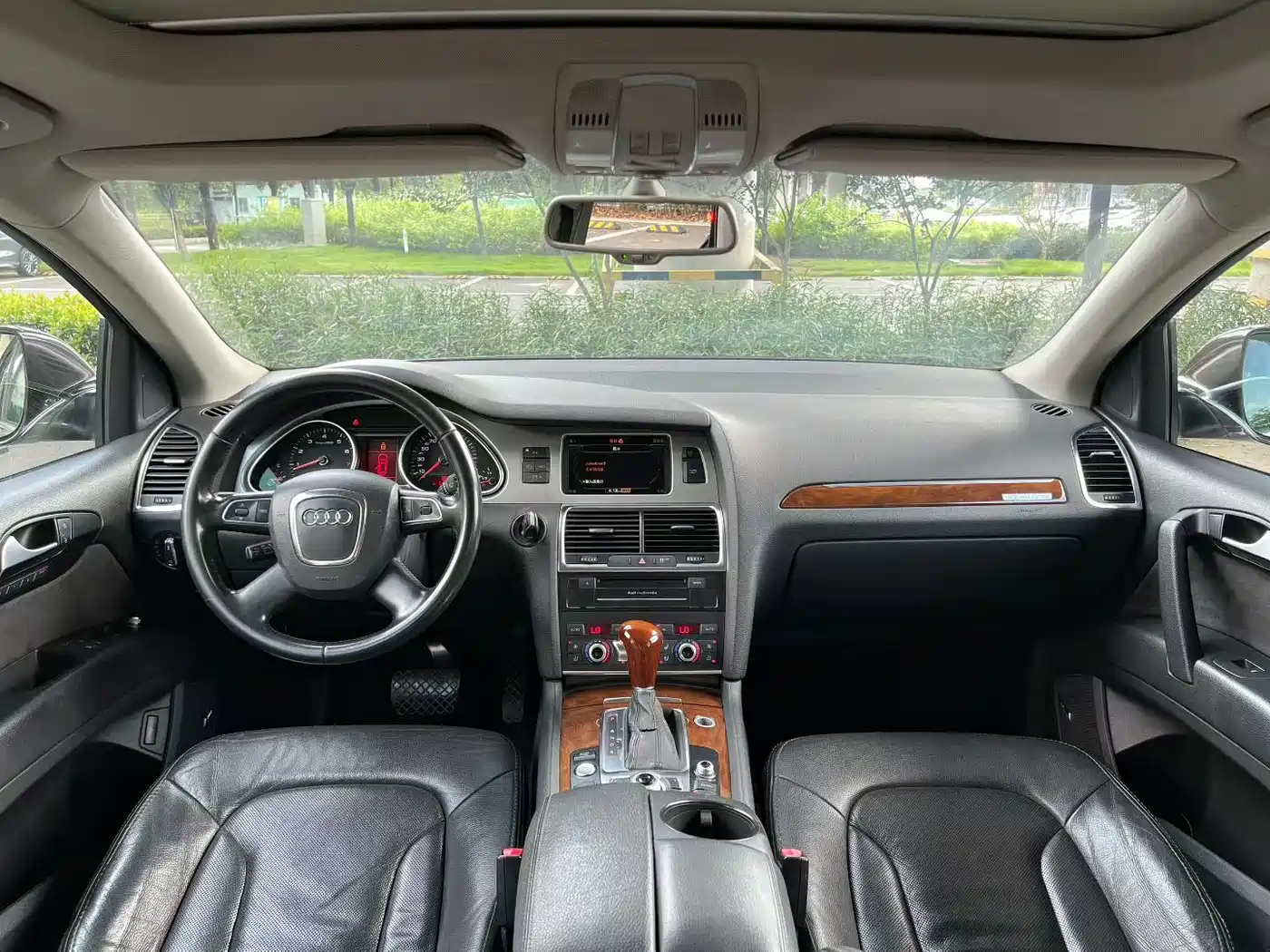 Фото 8 - Audi Q7