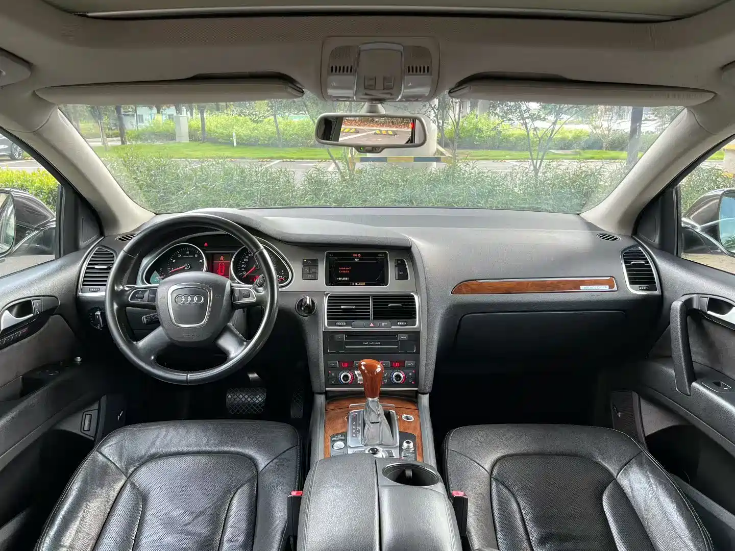 Photo 8 - Audi Q7