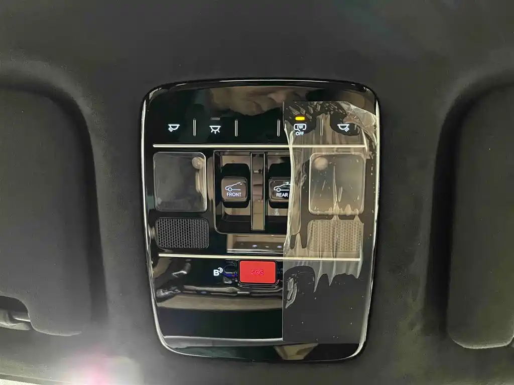 Hyundai Santa Fe 2024 2.0T Connoisseur Ultra фото 9