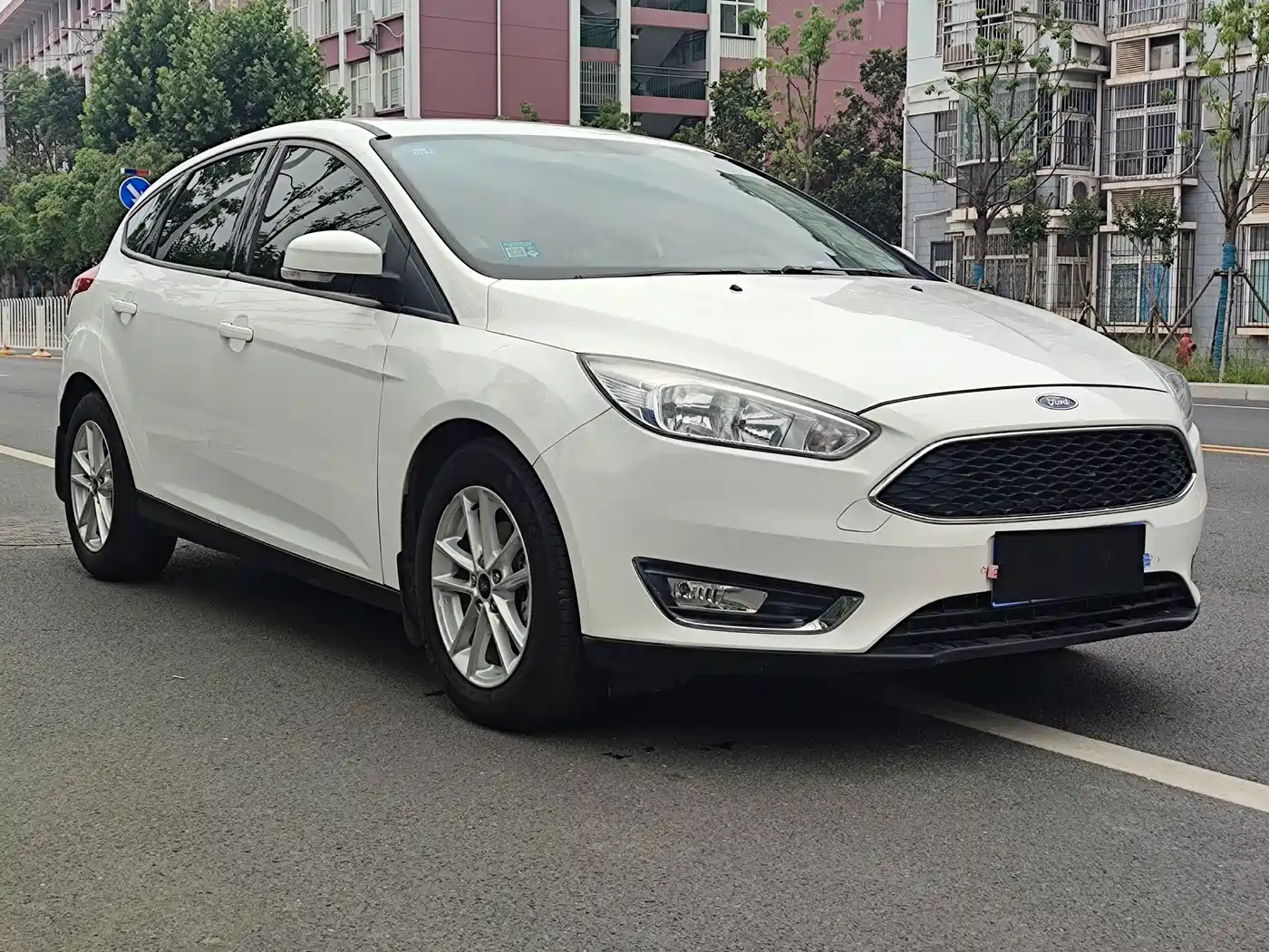 FORD FOX