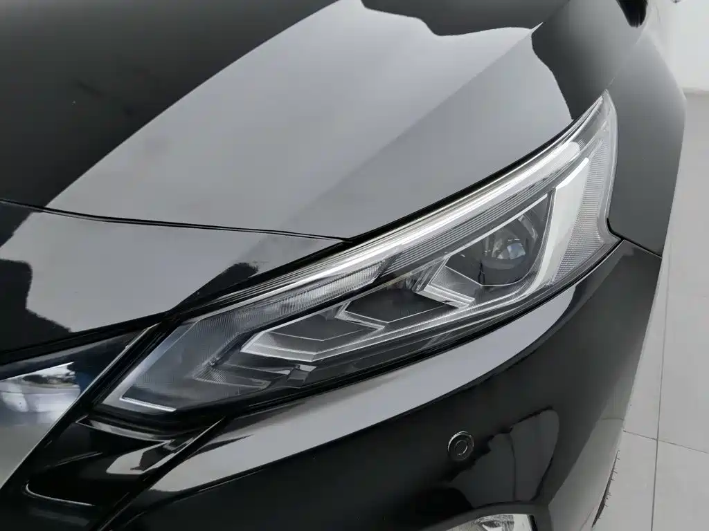 Photo 7 - Nissan Teana