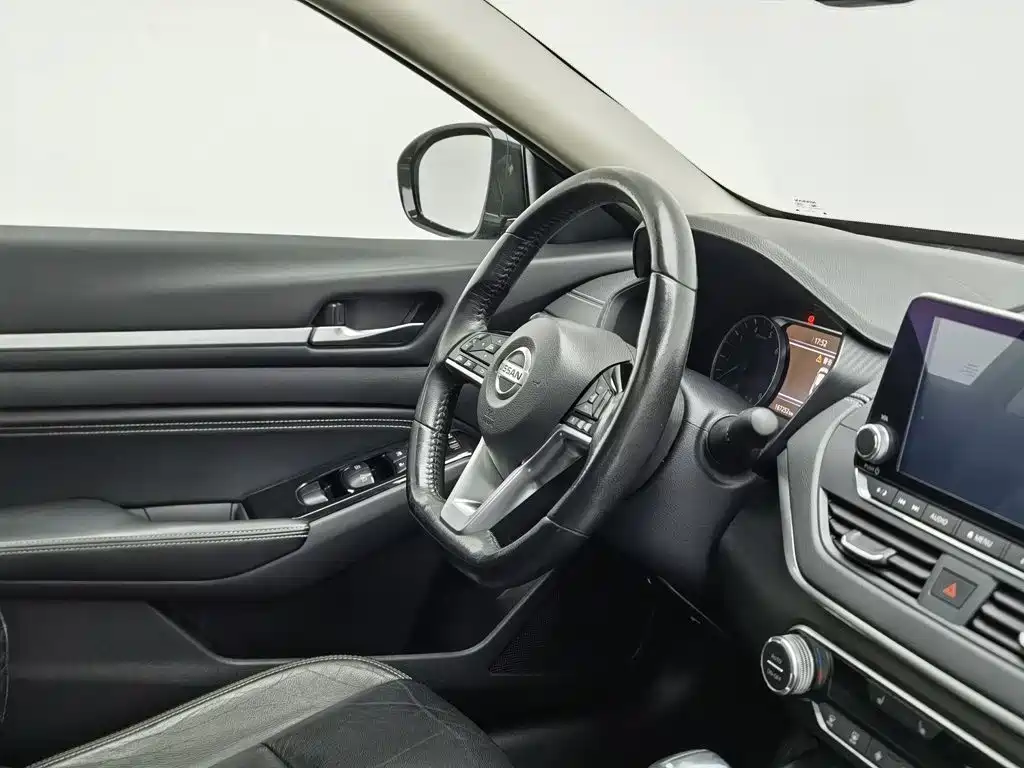 Photo 22 - Nissan Teana