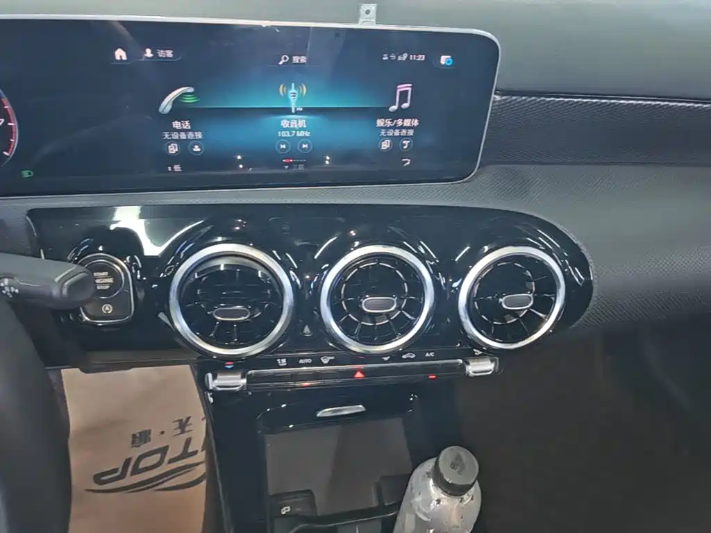 Mercedes-Benz A-Class (Import) 2020 2019 A 200 Dynamic Version
