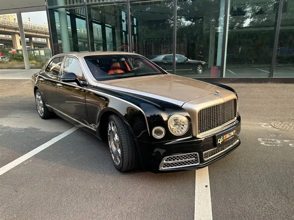 Bentley Mulsanne 2012 Model 6.8T Diamond Jubilee фото 2