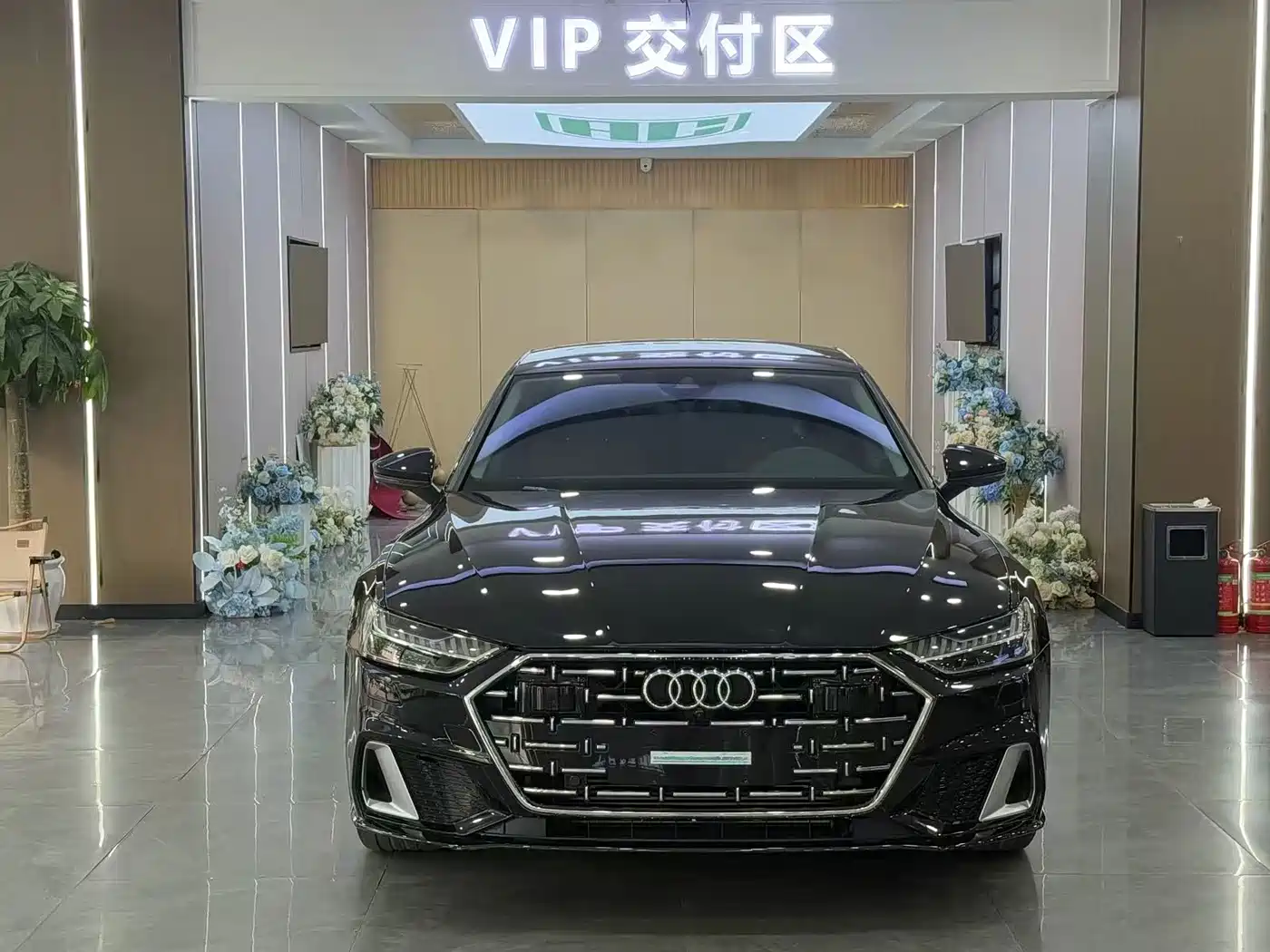 Audi A7L 2024 2024 45 TFSI Luxury