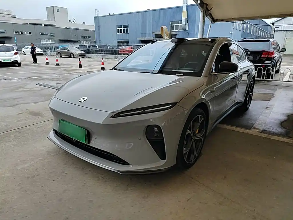 NIO ET5T 2024