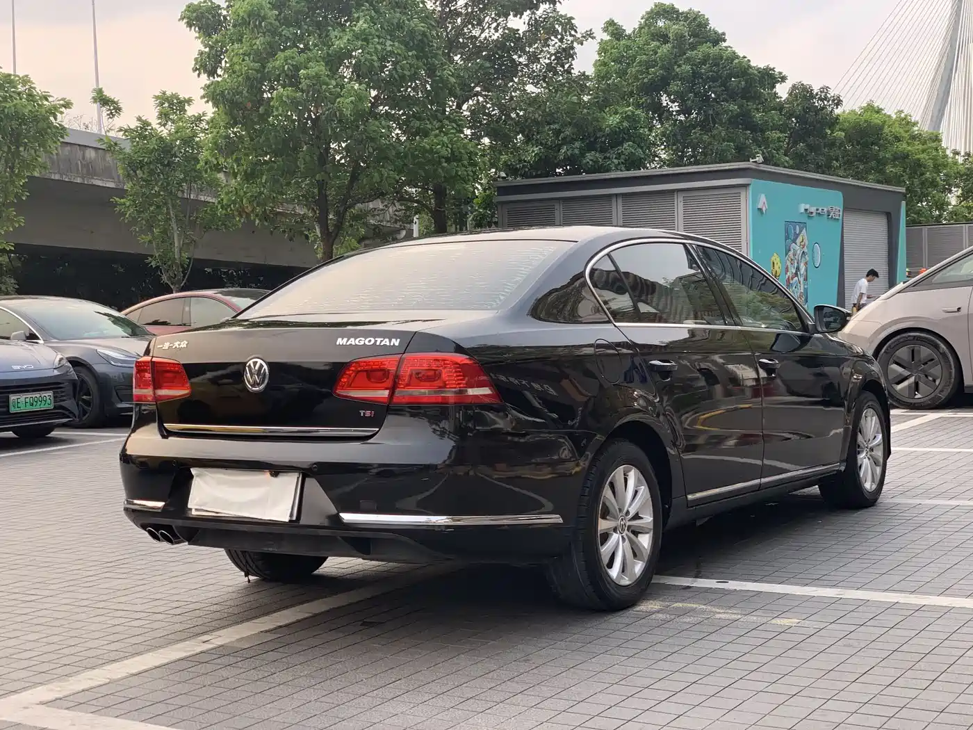 Volkswagen Magotan 2015 Facelift 1.8TSI Luxury фото 3