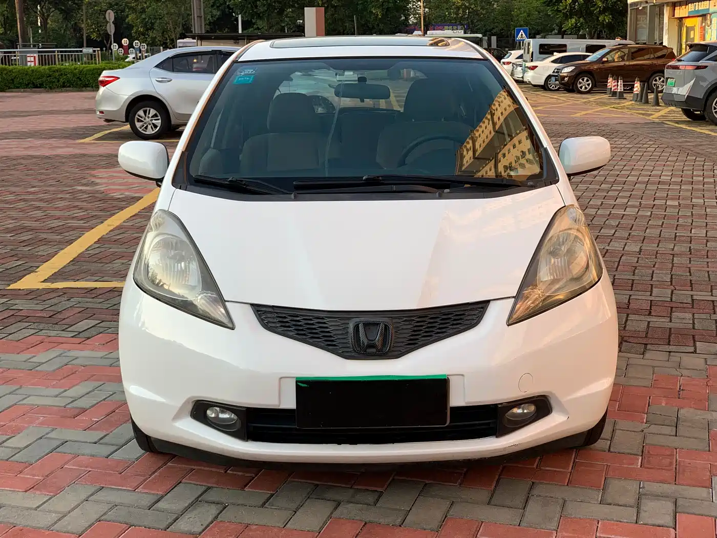 Honda Fit 2010 2008 Model 1.5L Automatic Luxury Edition